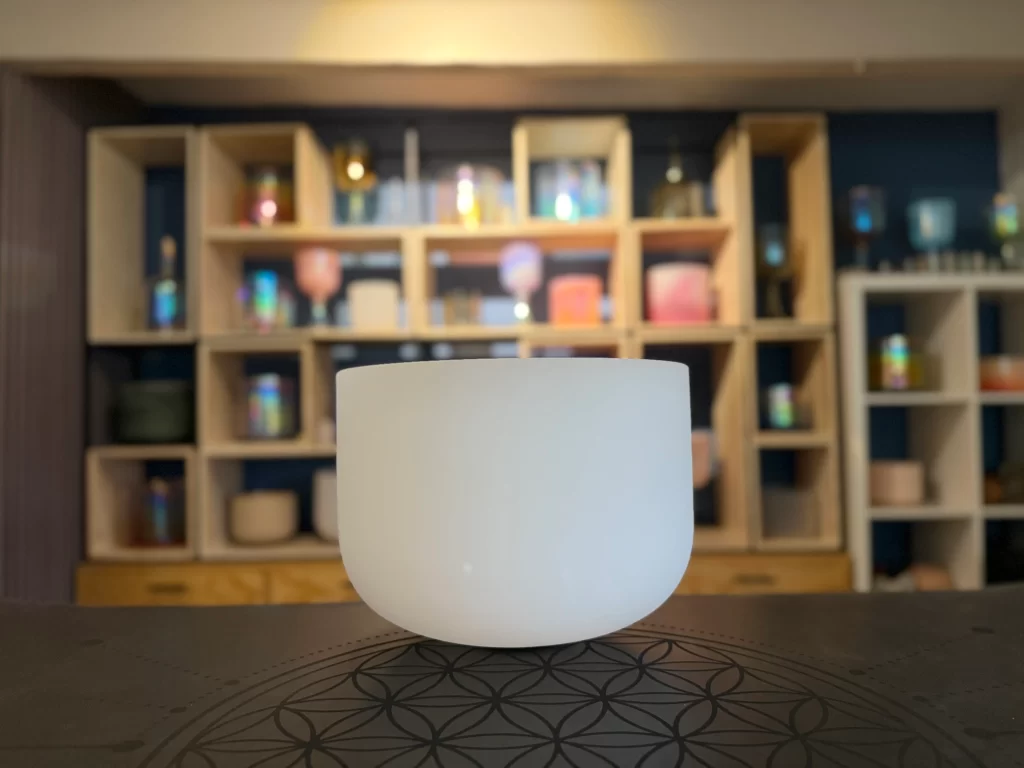 Cuenco de Cuarzo Blanco 12"